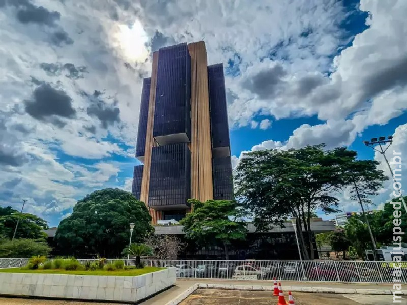 Mercado financeiro projeta inflação de 5,68% em 2025